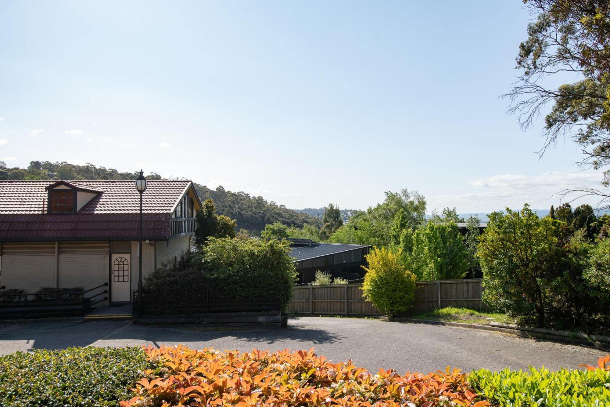 Village Family Motor Inn Launceston Bagian luar foto