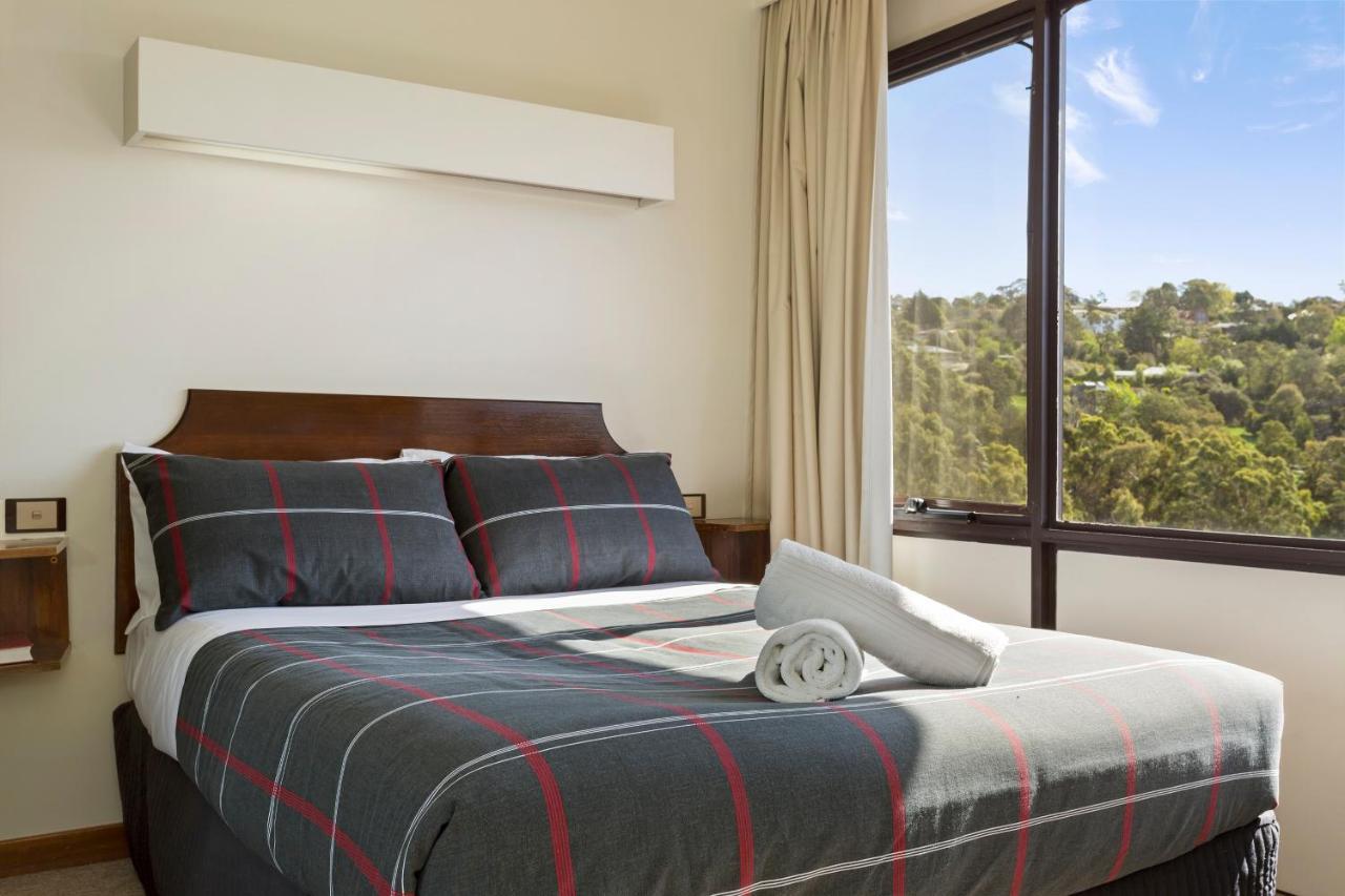 Village Family Motor Inn Launceston Bagian luar foto