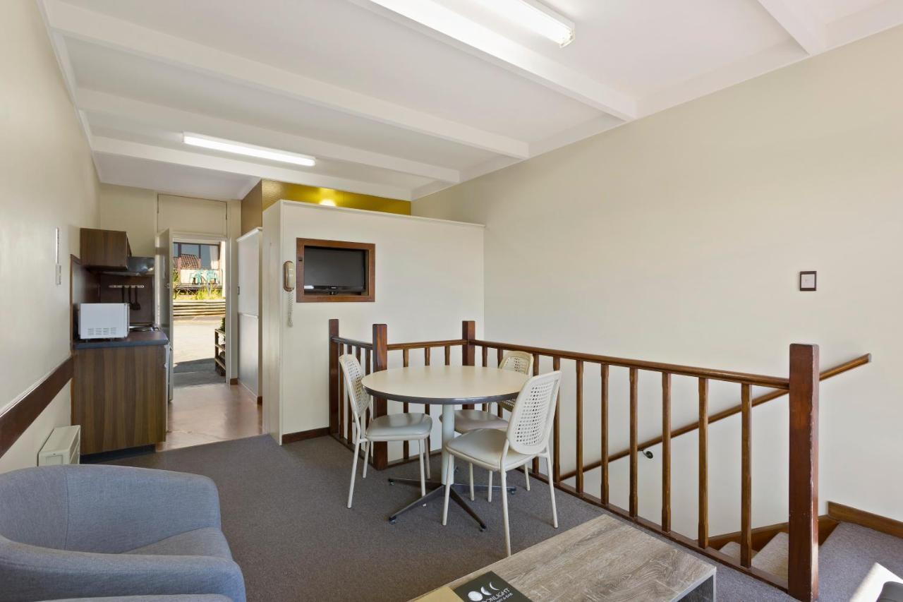 Village Family Motor Inn Launceston Bagian luar foto