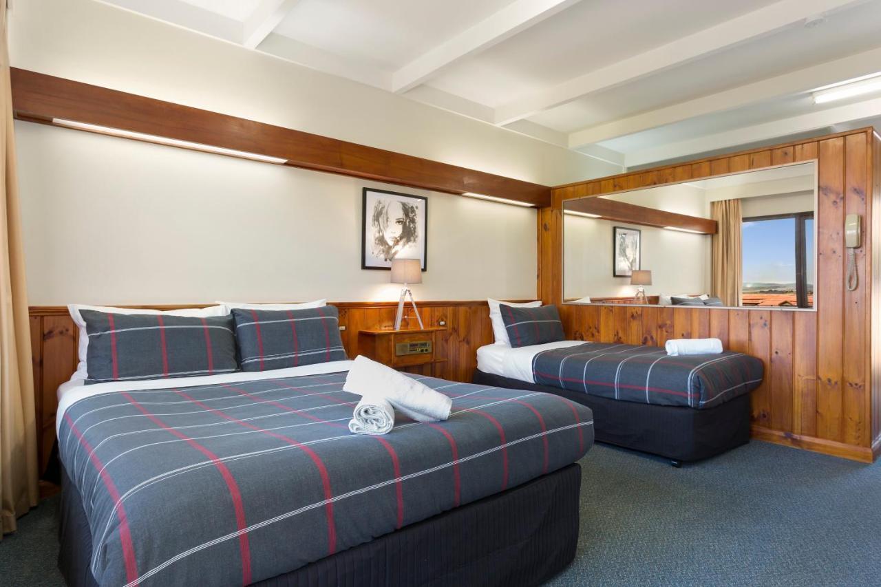 Village Family Motor Inn Launceston Bagian luar foto
