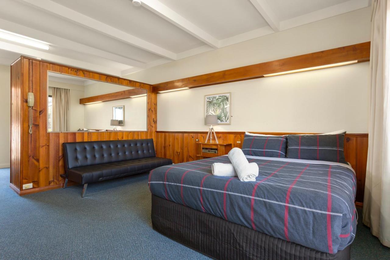 Village Family Motor Inn Launceston Bagian luar foto